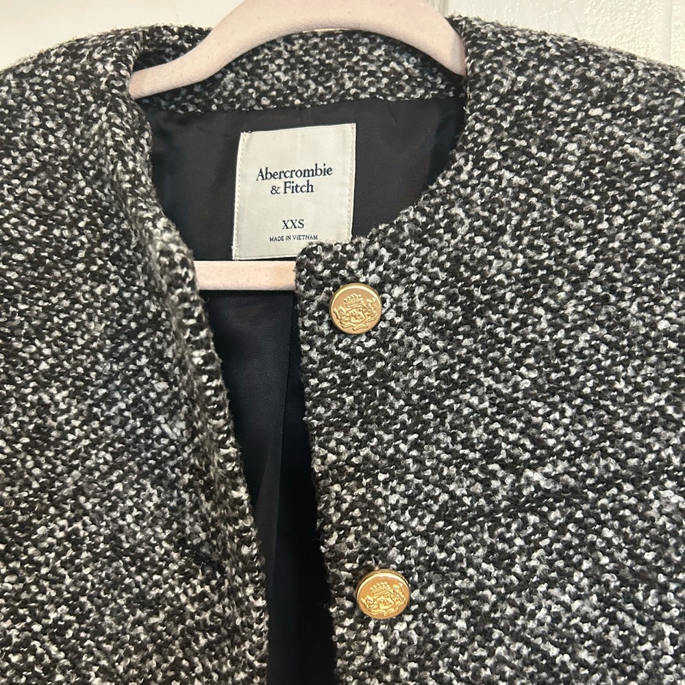 Abercrombie & Fitch Black and White Tweed Blazer - Picture 2 of 3